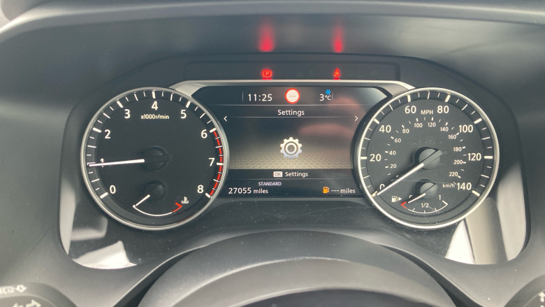 Nissan Qashqai 1.3 DiG-T MH Acenta Premium 5dr Petrol Hatchback